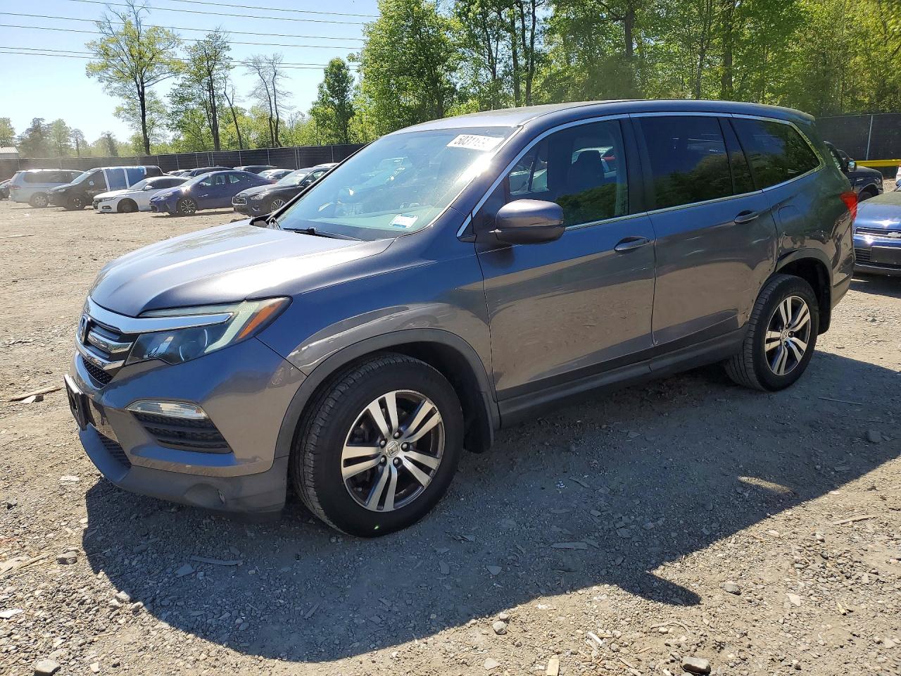 Salvage Honda Pilot Image