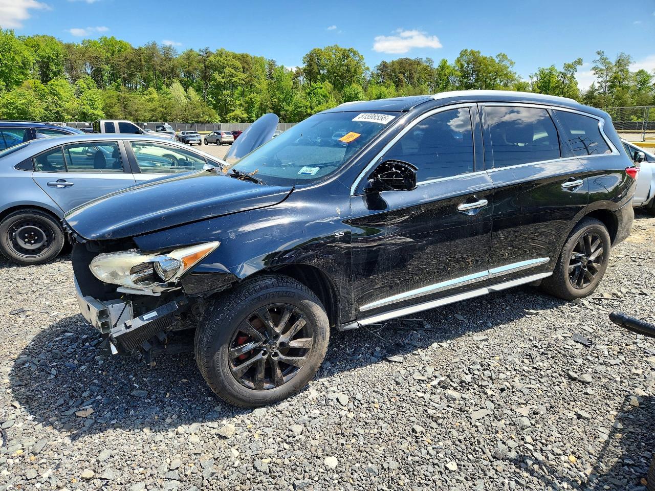 Salvage INFINITI Qx Image