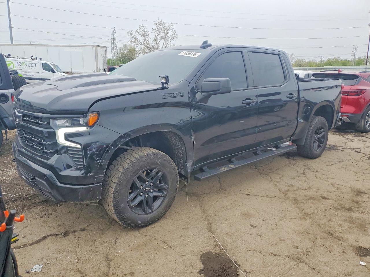Salvage Chevrolet Silverado Image