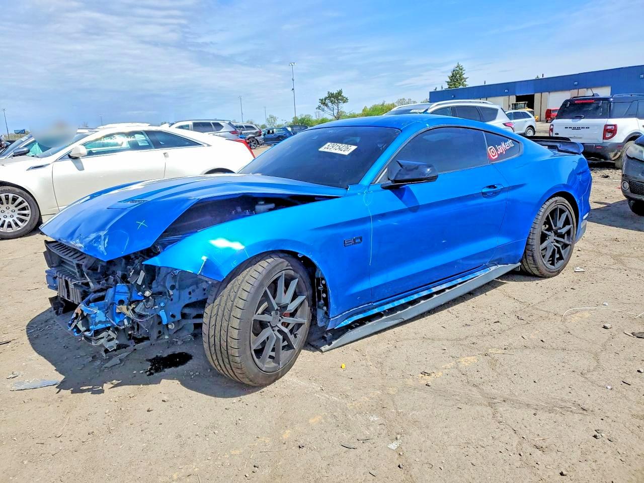 Salvage Ford Mustang Image