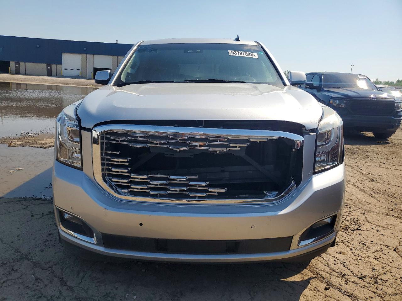 GMC Yukon Denali