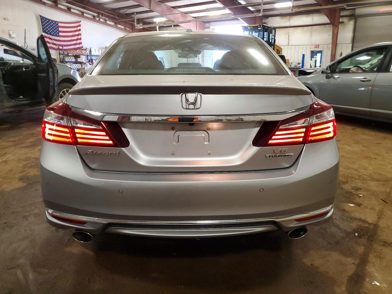 Honda Accord Touring