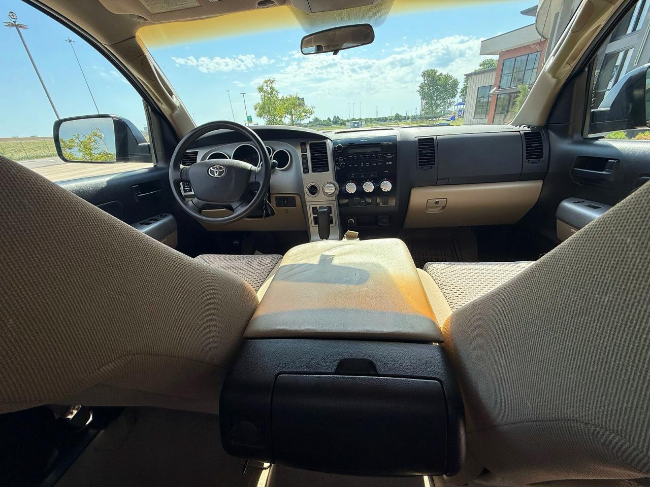 Toyota Tundra Double Cab Sr5