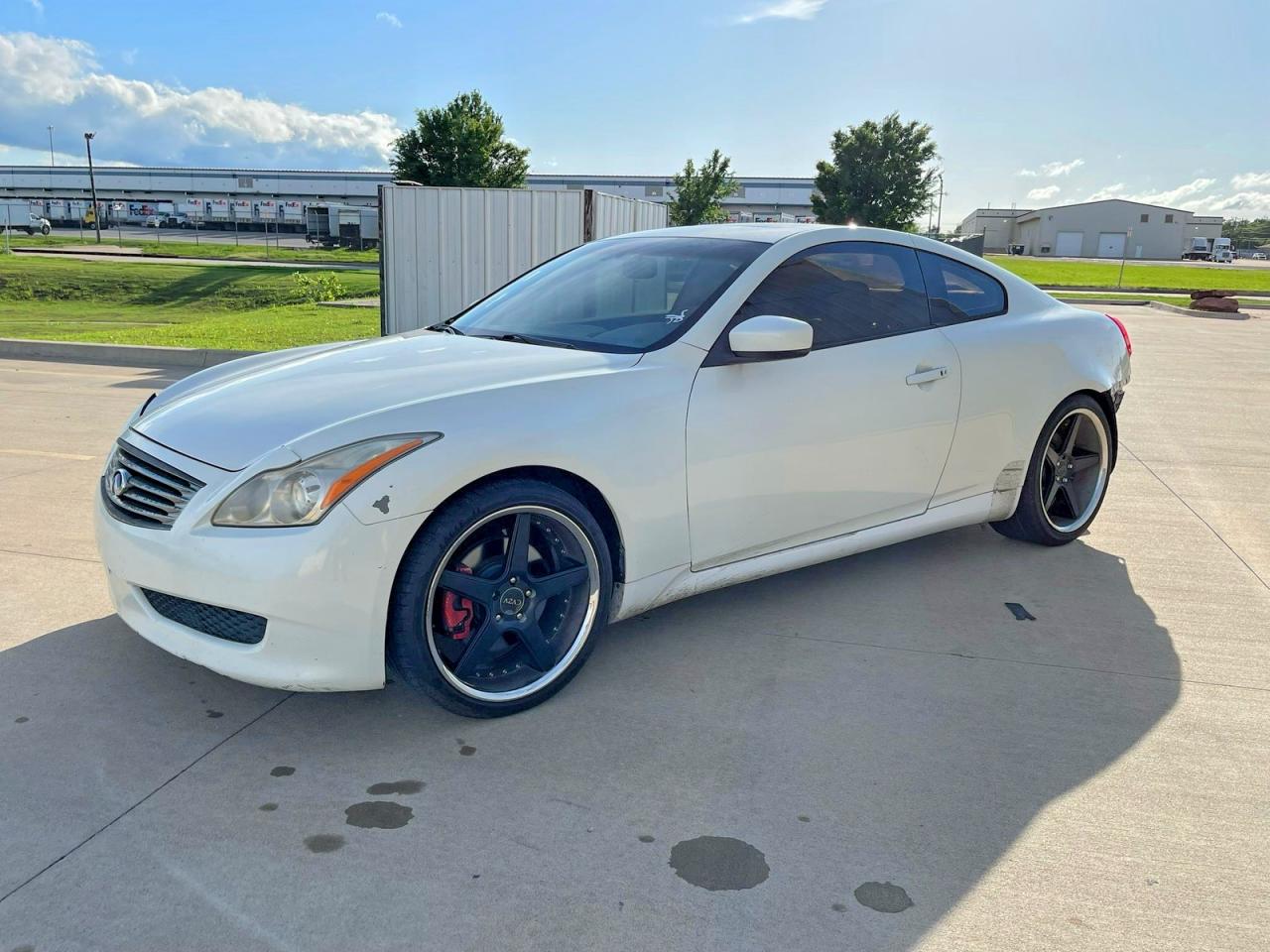 INFINITI G37 Base
