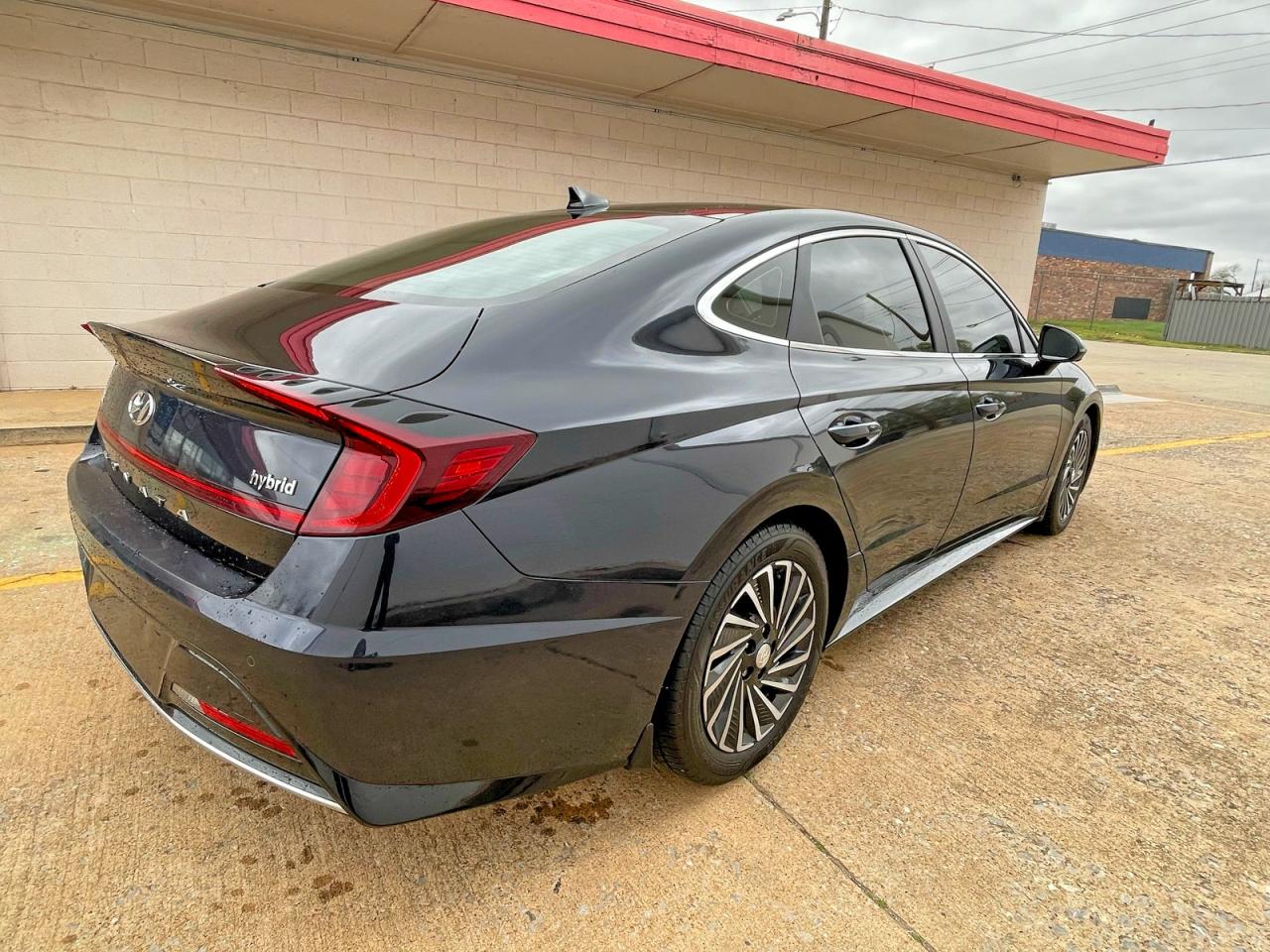 Hyundai SONATA Hybrid