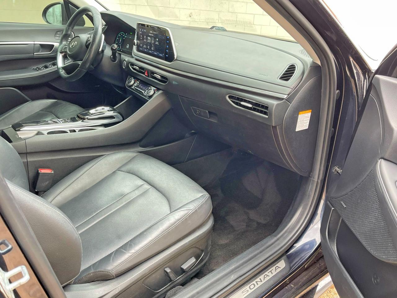 Hyundai SONATA Hybrid