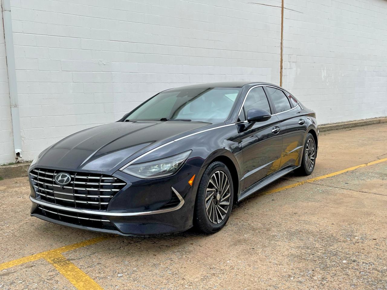 Hyundai SONATA Hybrid