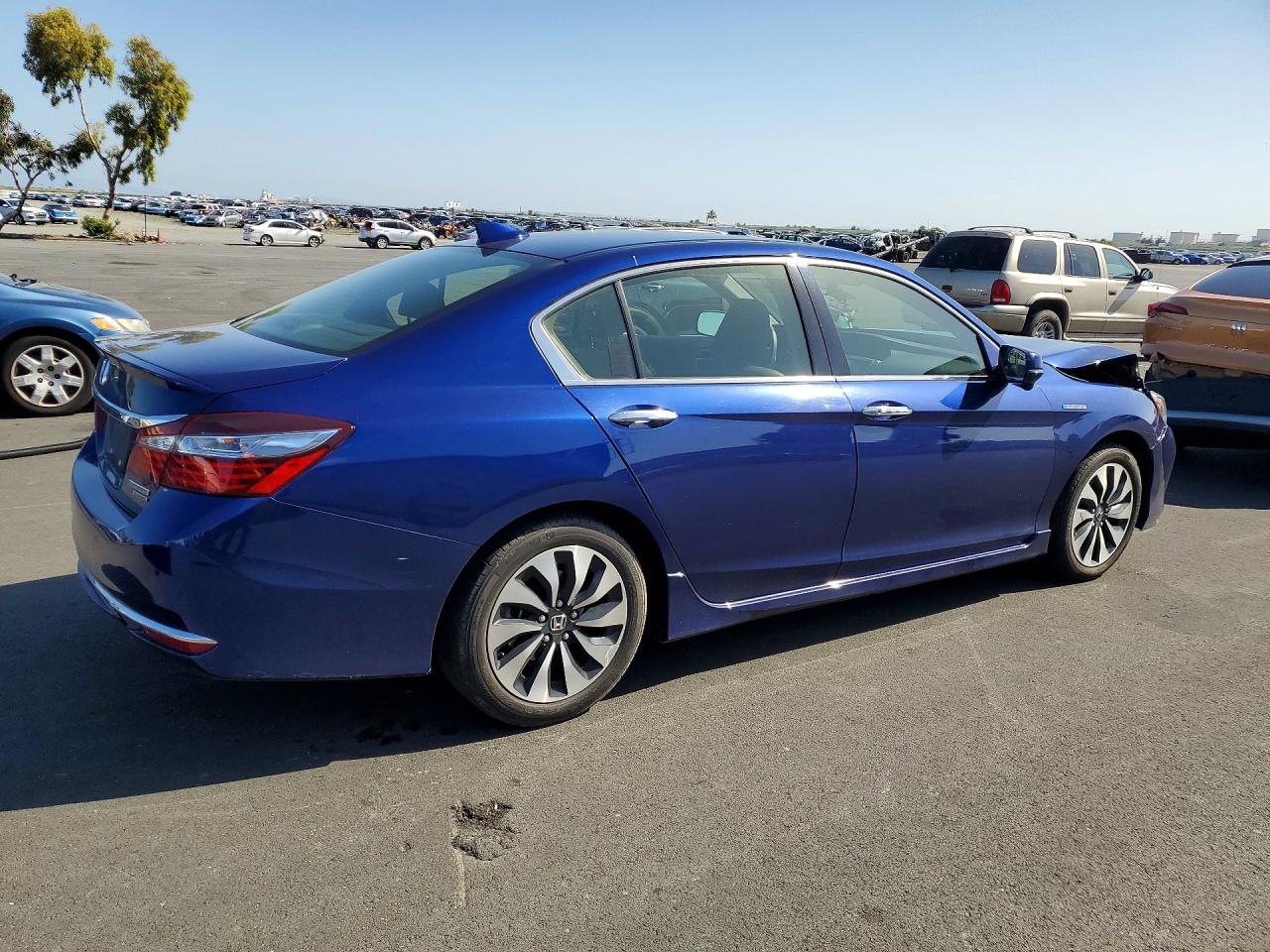 Honda Accord Touring Hybrid