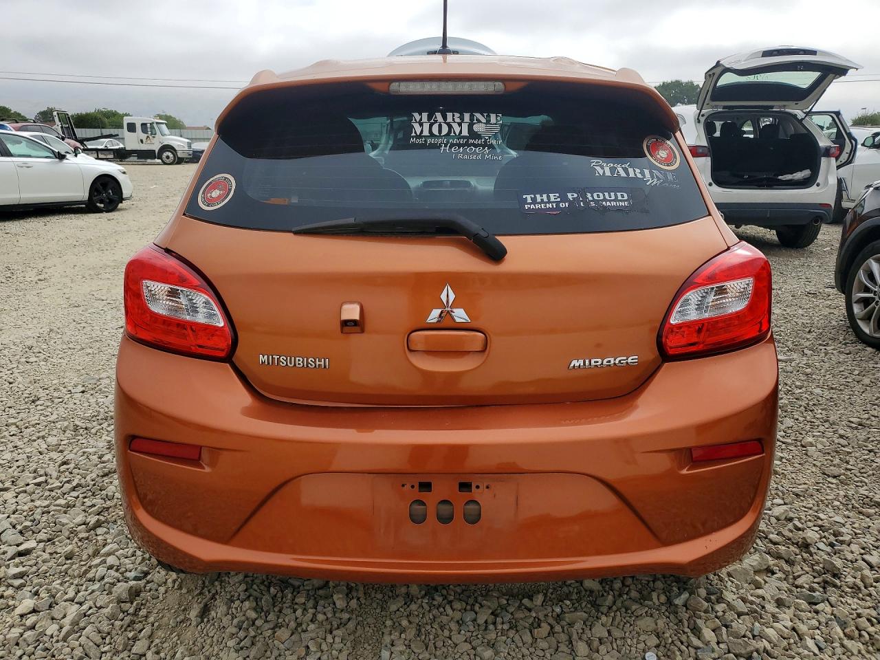 Mitsubishi Mirage Es