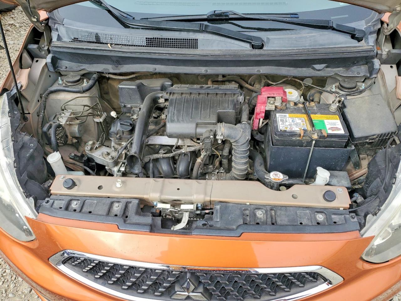 Mitsubishi Mirage Es