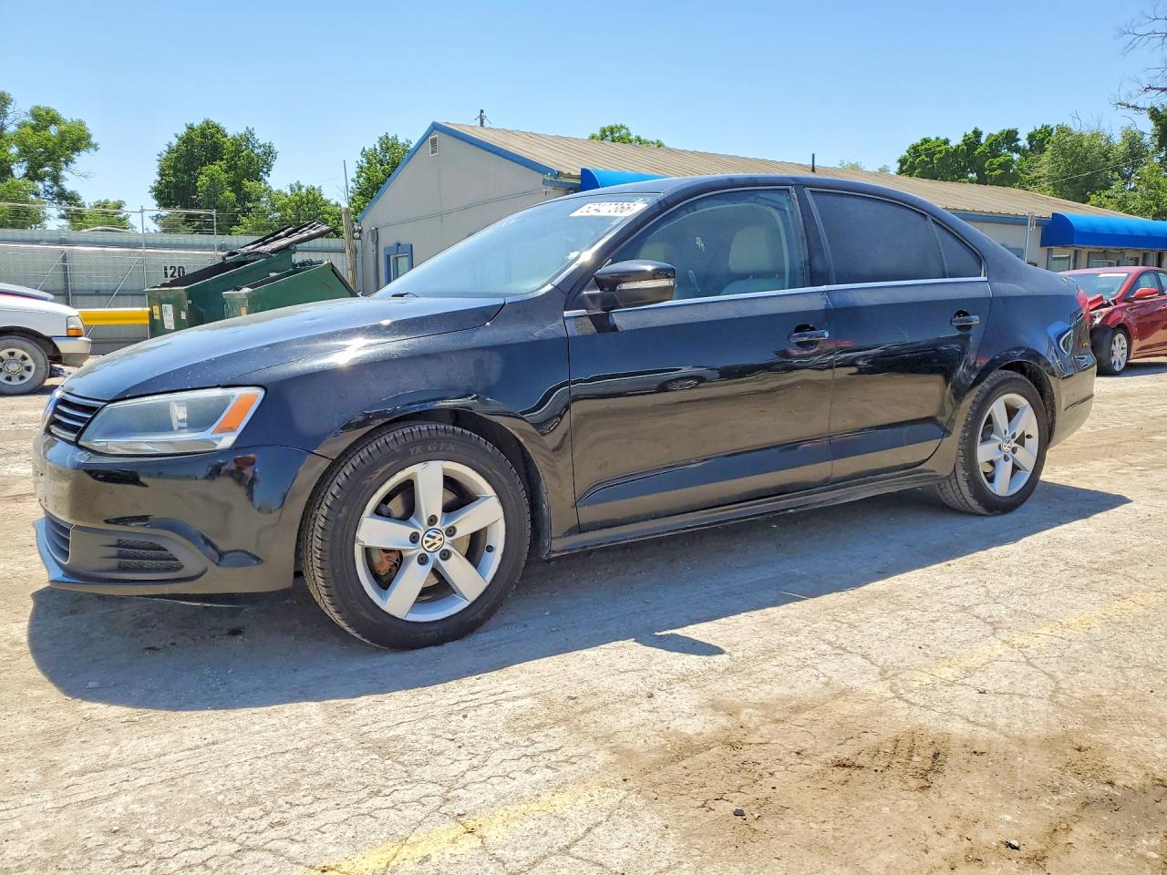 Salvage Volkswagen Jetta Image