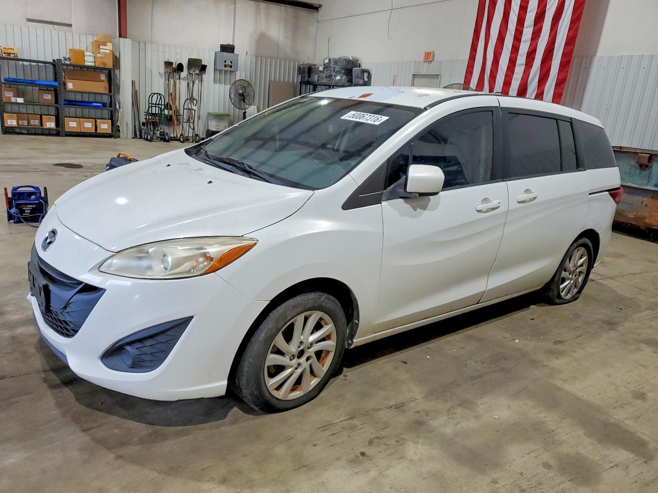 Salvage Mazda 5 Image