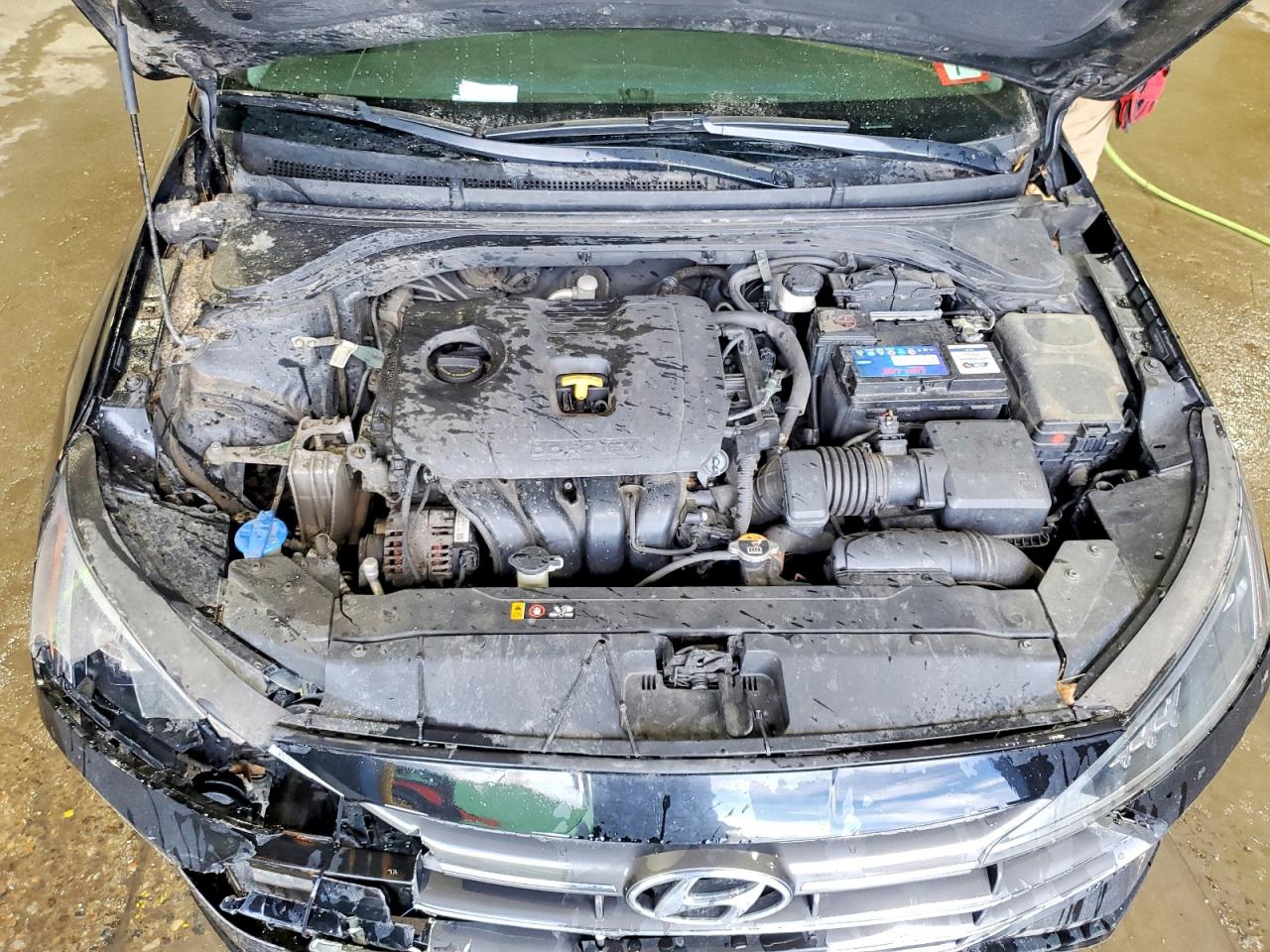 Hyundai ELANTRA Sel
