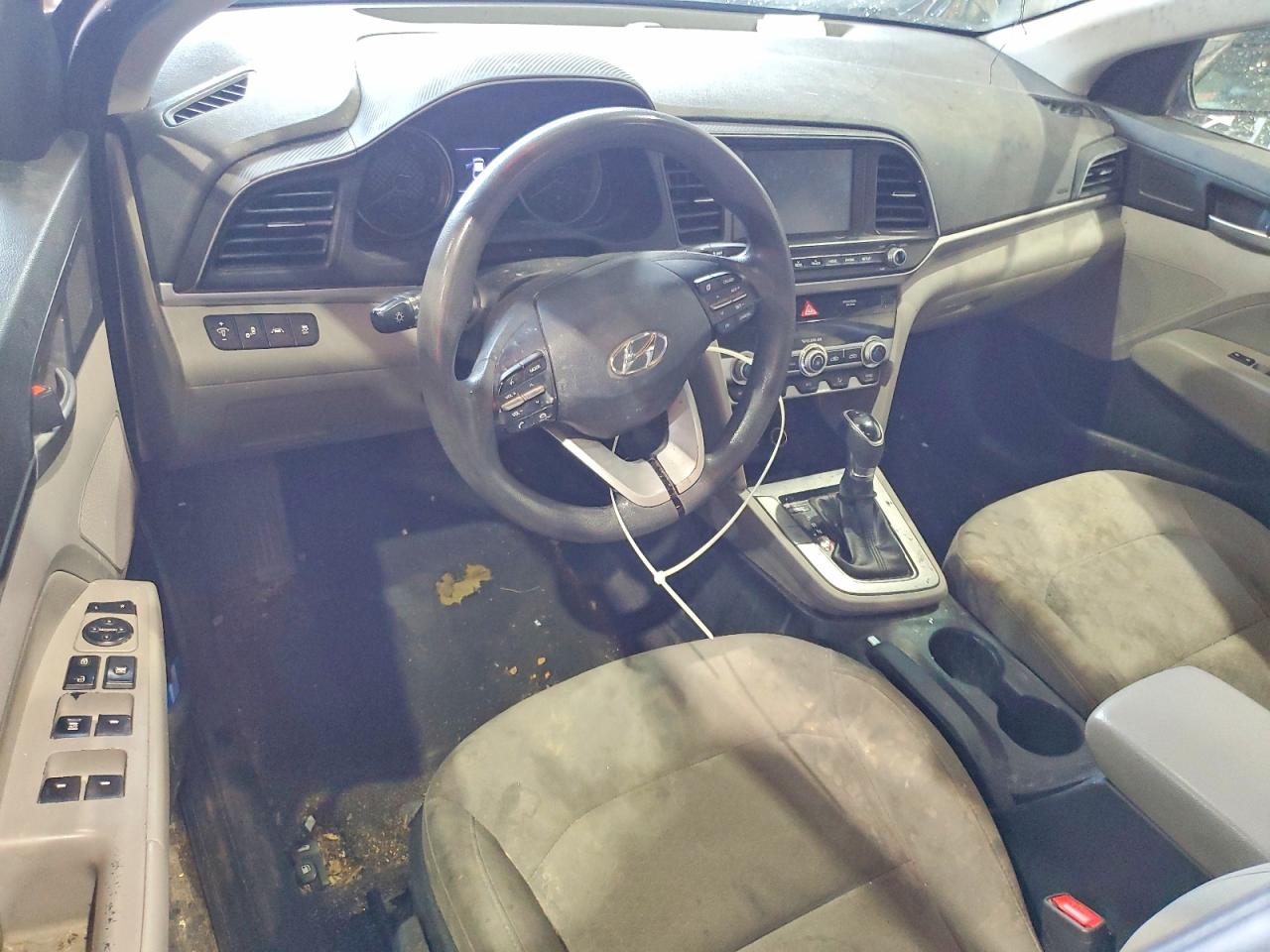 Hyundai ELANTRA Sel