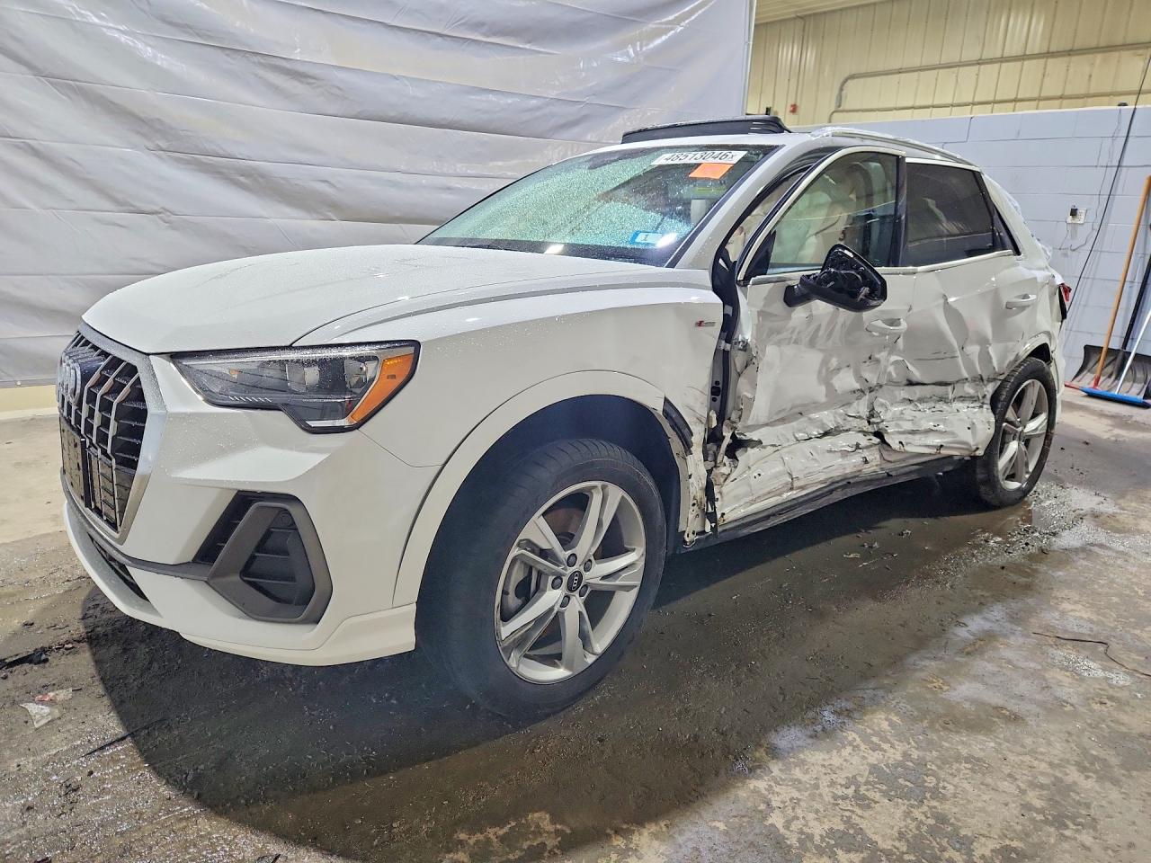 Salvage Audi Q3 Image