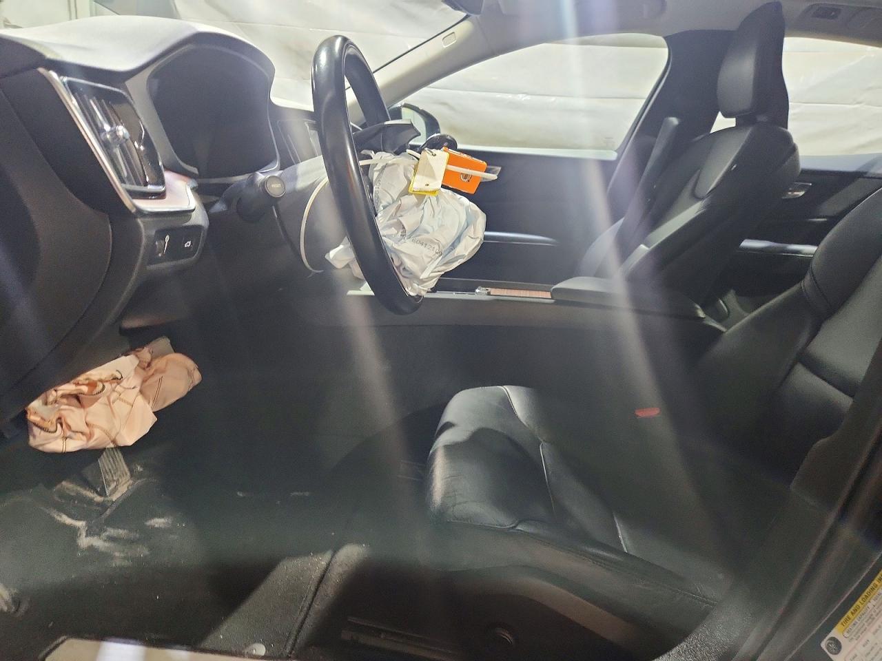 Volvo S60 B5 Mom B5 Momentum