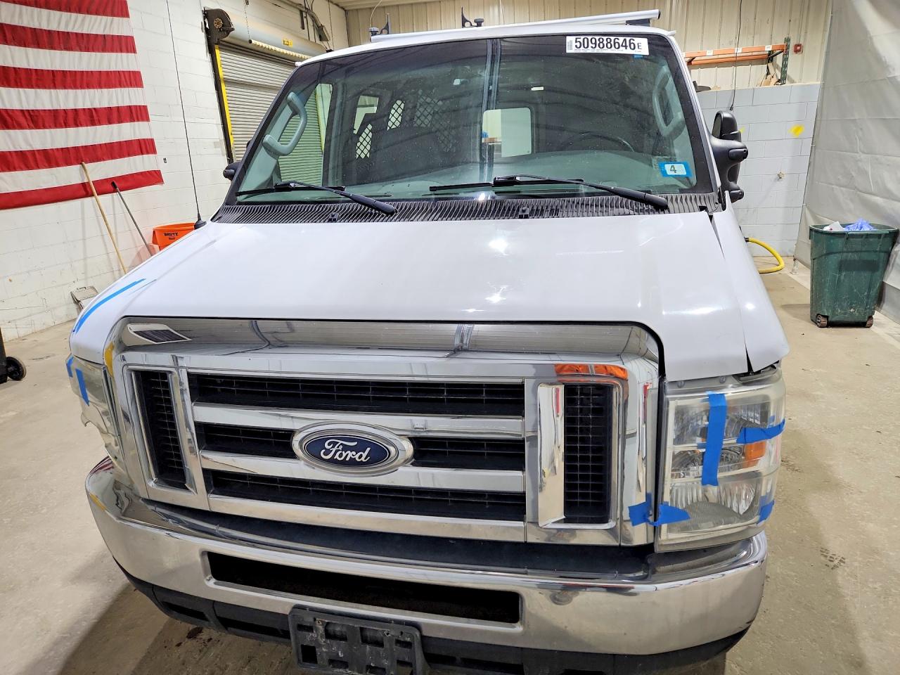 Ford Econoline E250 Van