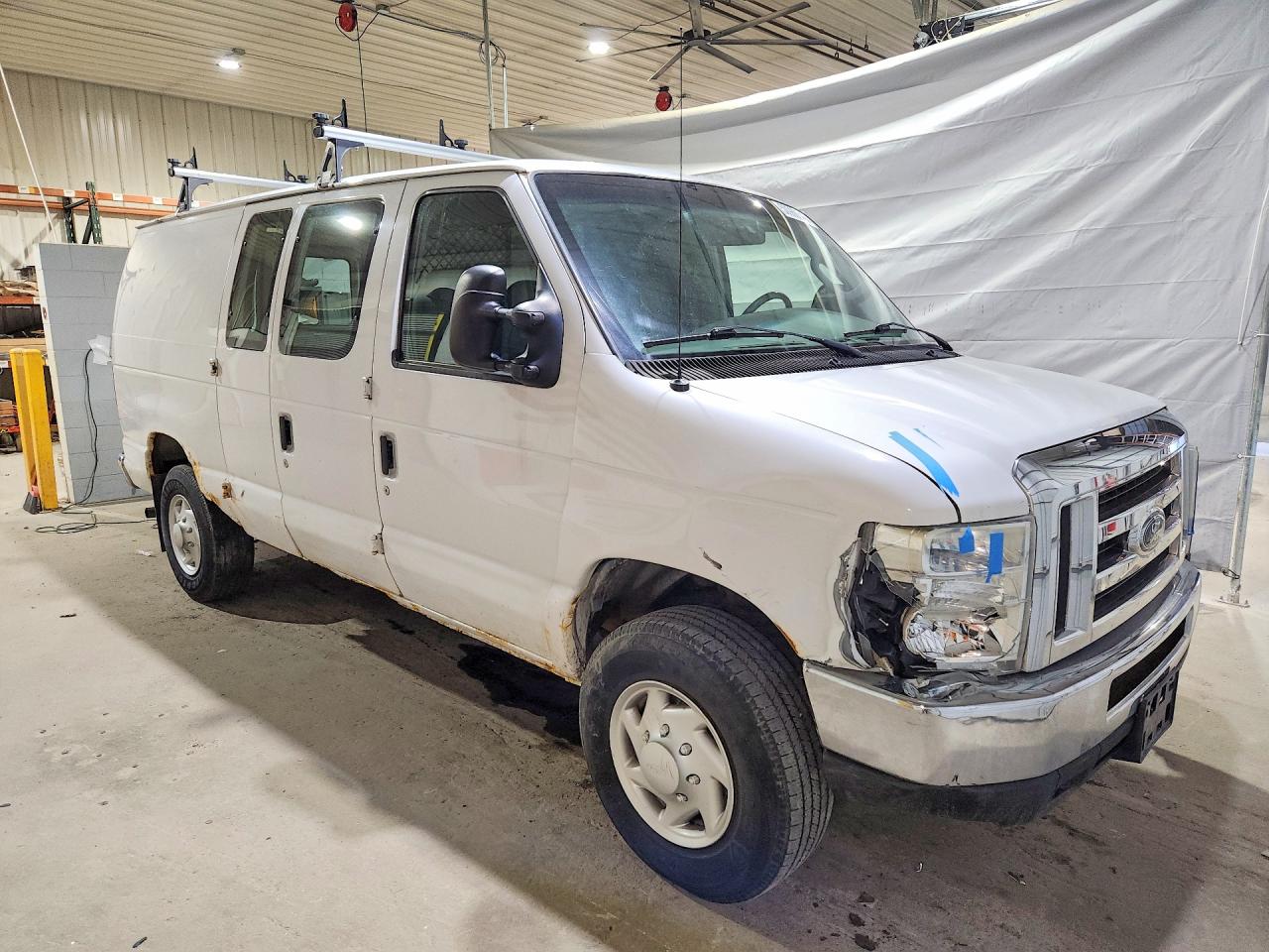 Ford Econoline E250 Van