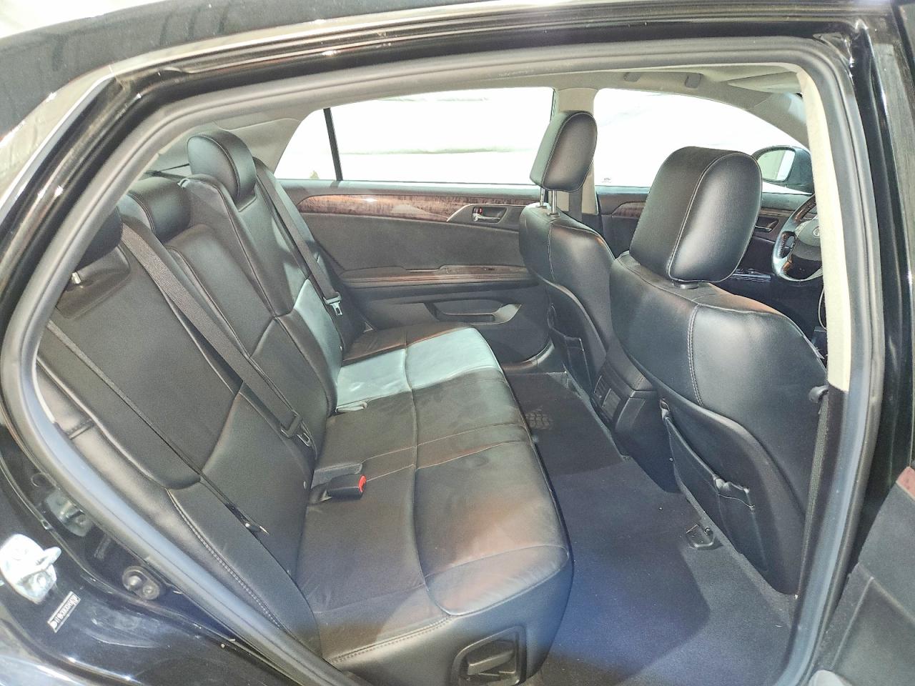 Toyota Avalon Base