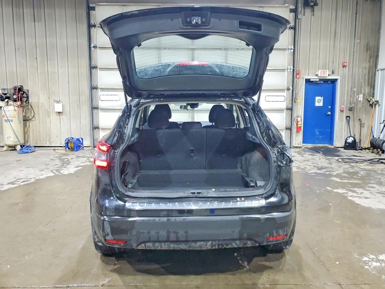 Nissan Rogue S