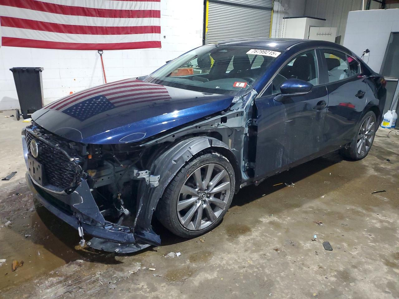 Salvage Mazda 3 Image