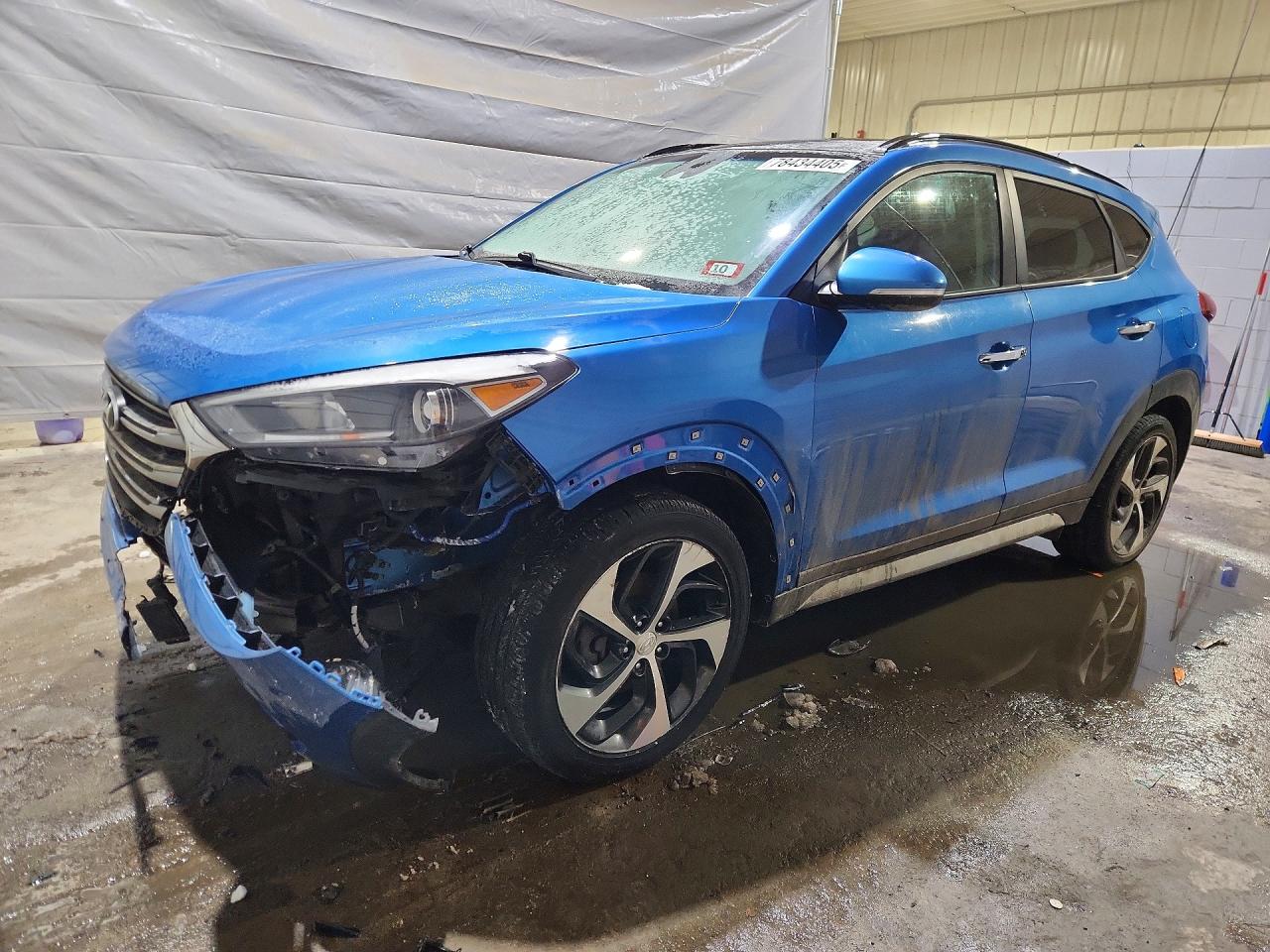 Salvage Hyundai TUCSON Image