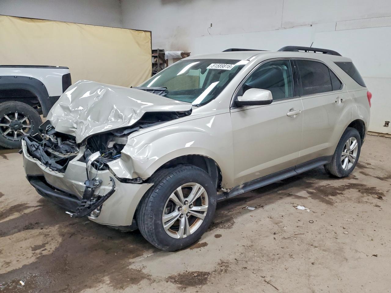 Salvage Chevrolet Equinox Image