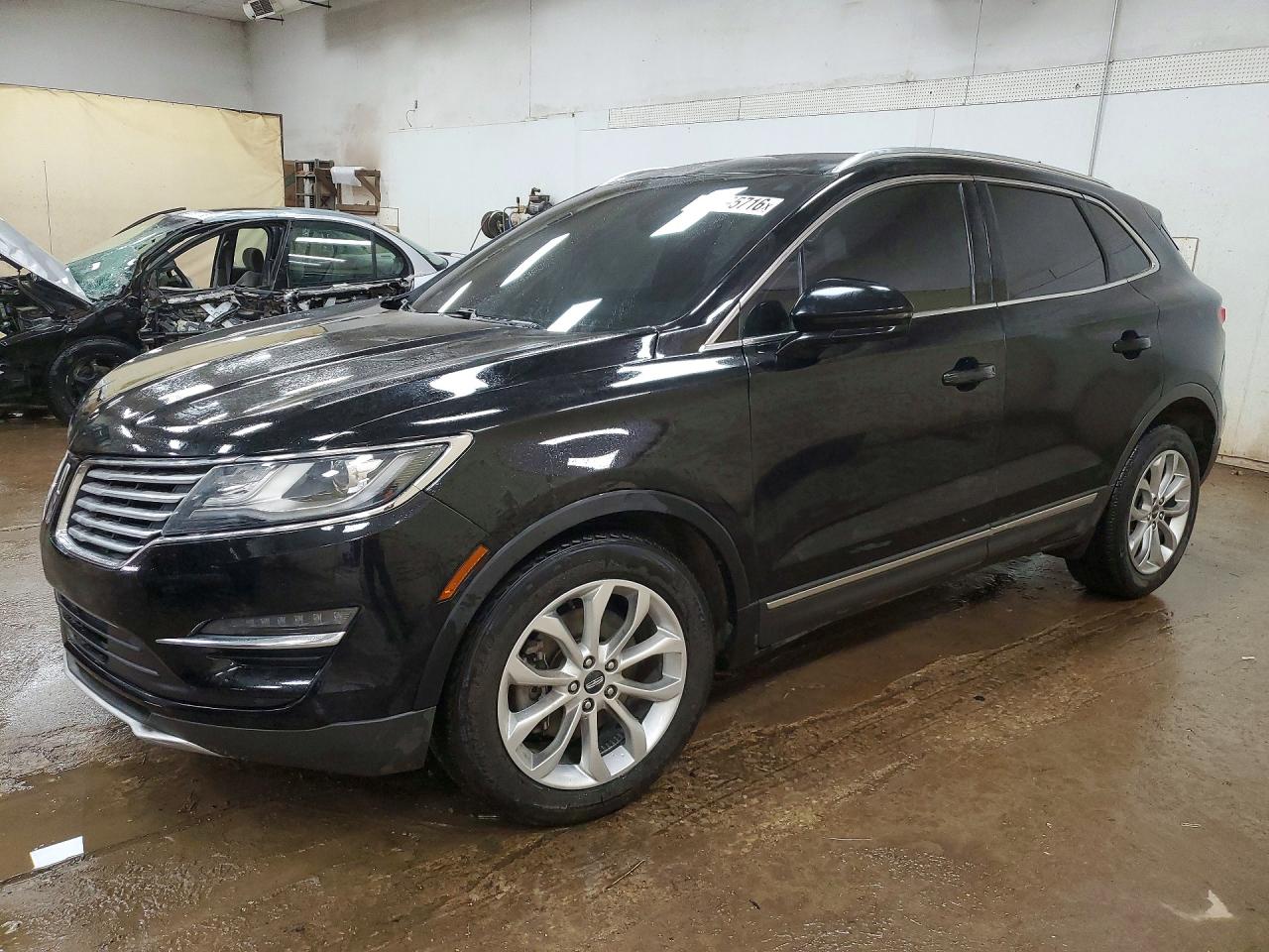 Salvage Lincoln MKZ Image
