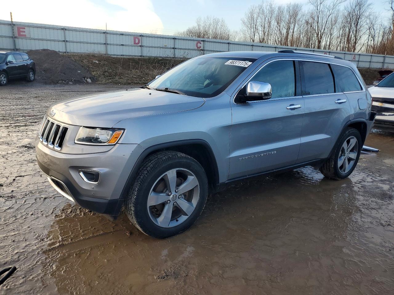 Salvage Jeep Grand Cherokee Image