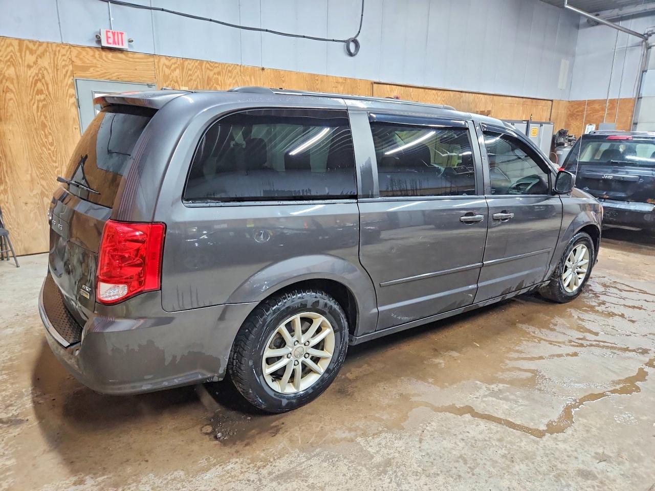 Dodge Caravan Sxt