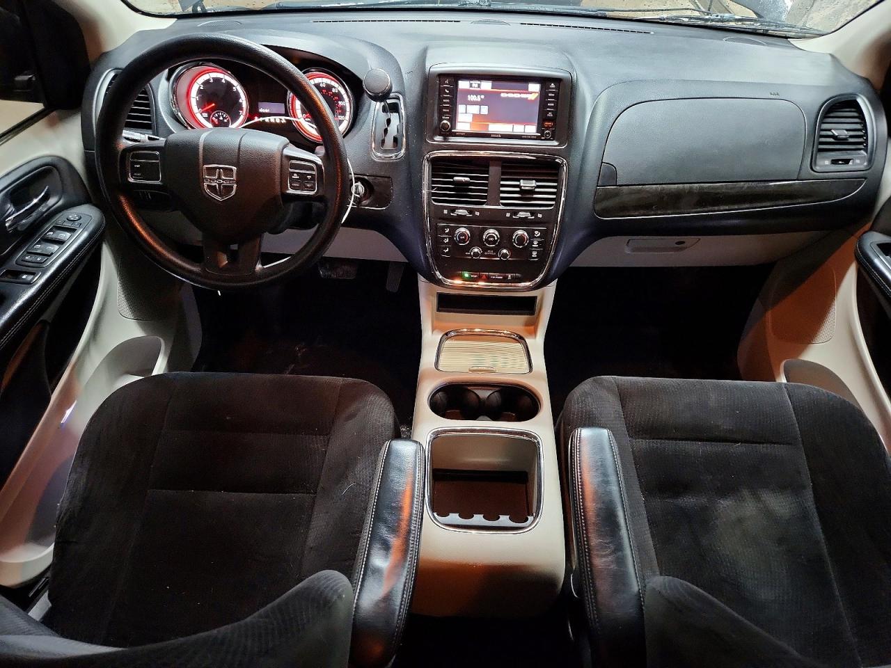 Dodge Caravan Sxt