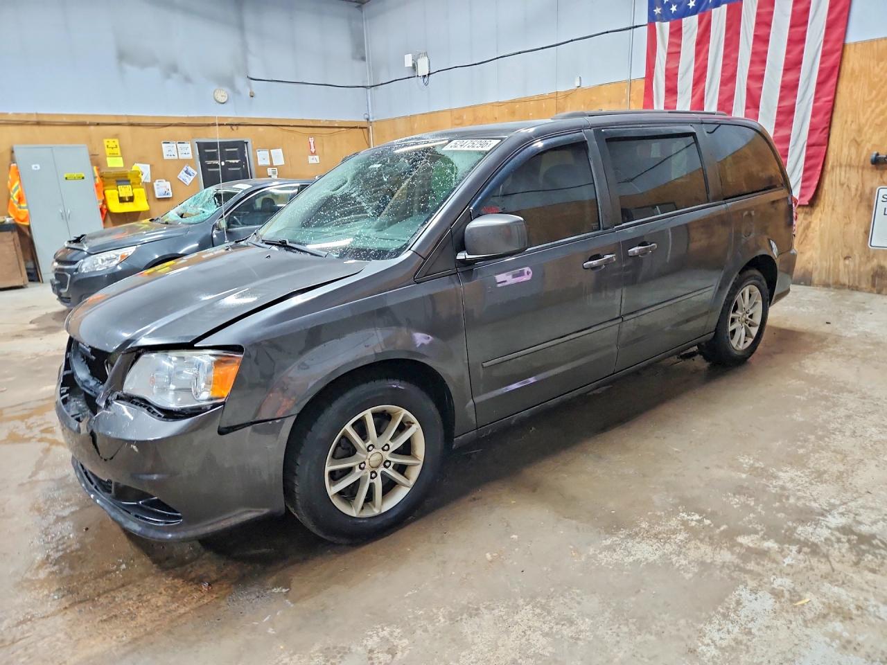 Salvage Dodge Caravan Image