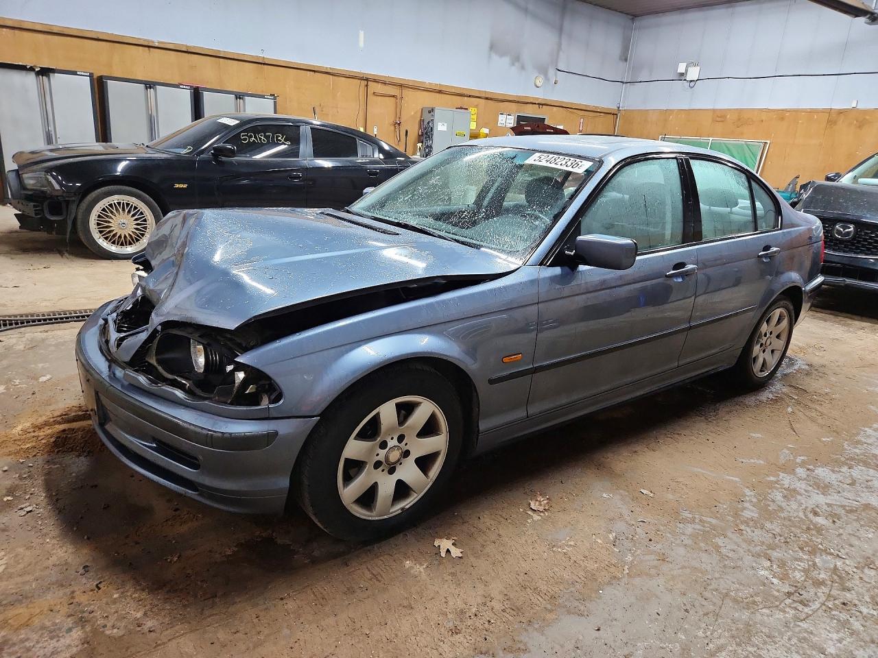 Salvage BMW 3 Series Image