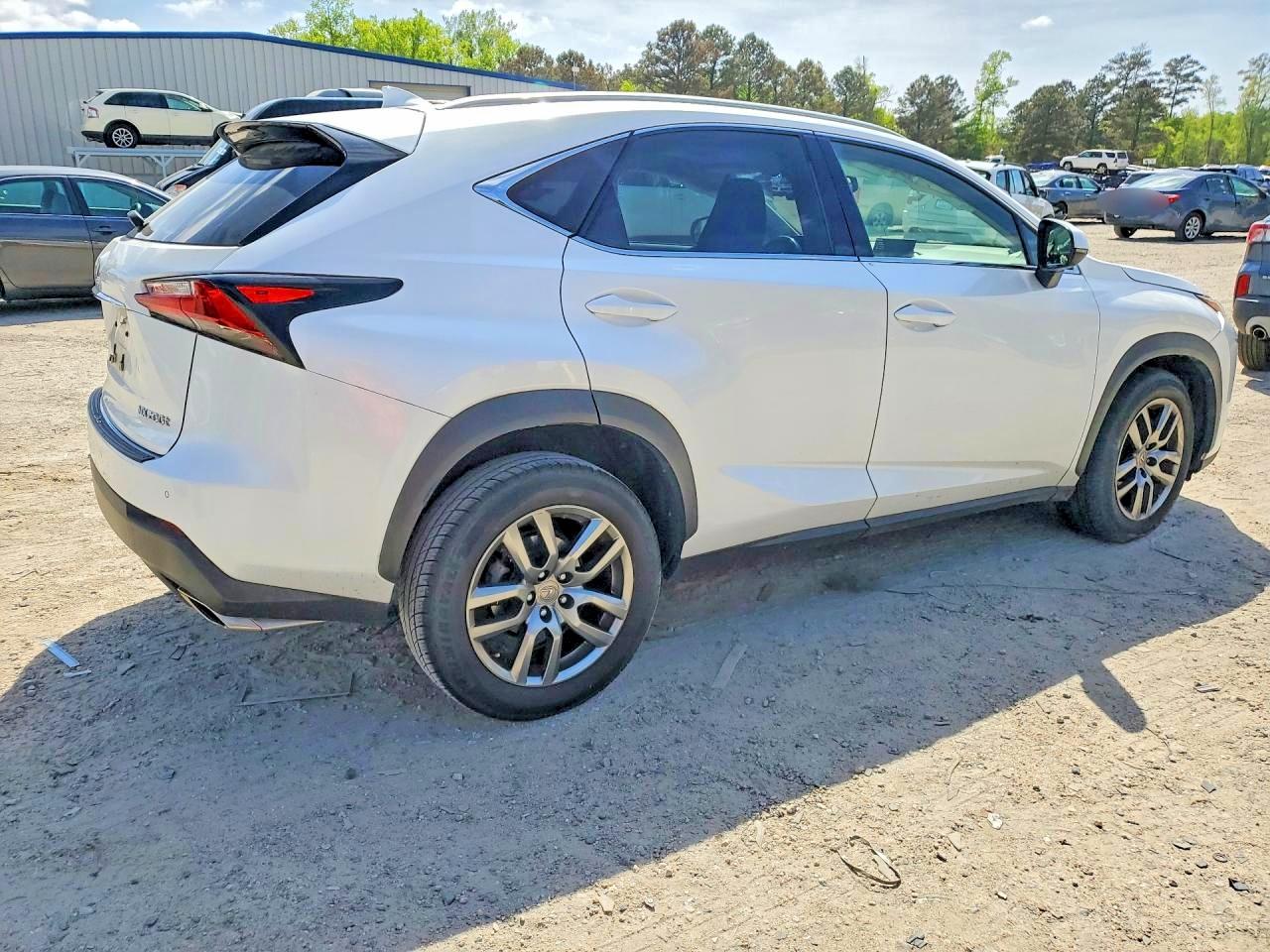 Lexus NX Base