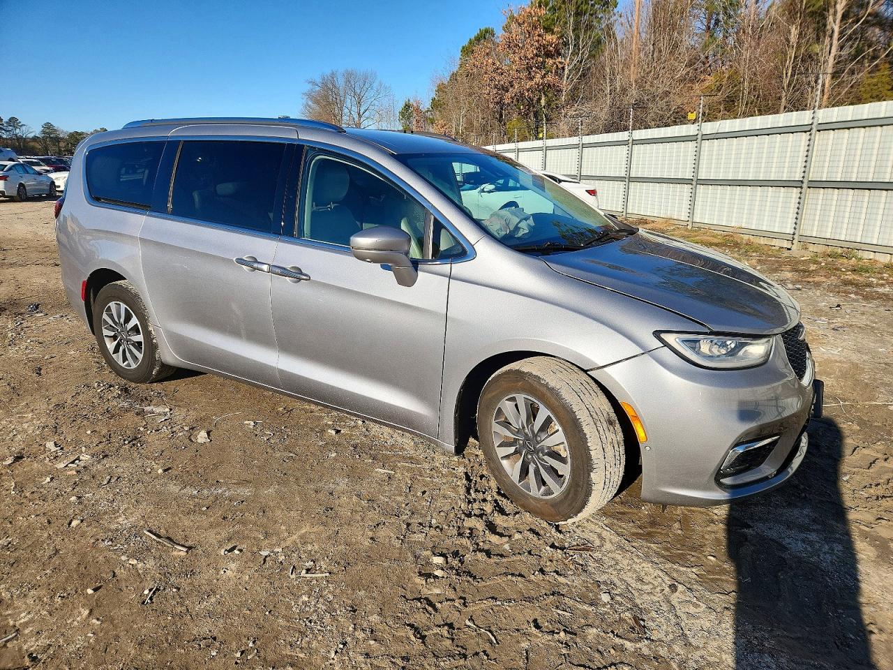 Chrysler Pacifica Touring L