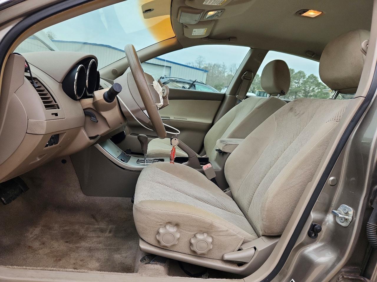 Nissan Altima S