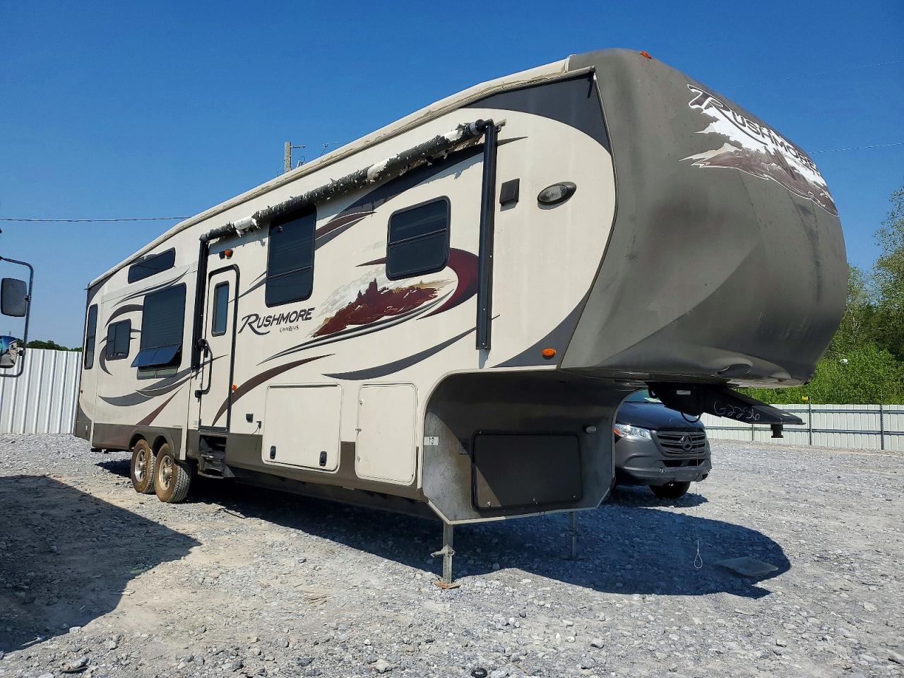 Salvage Rush 5th Wheel Image