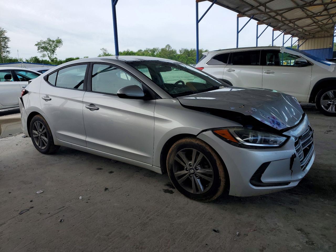 Hyundai ELANTRA Sel