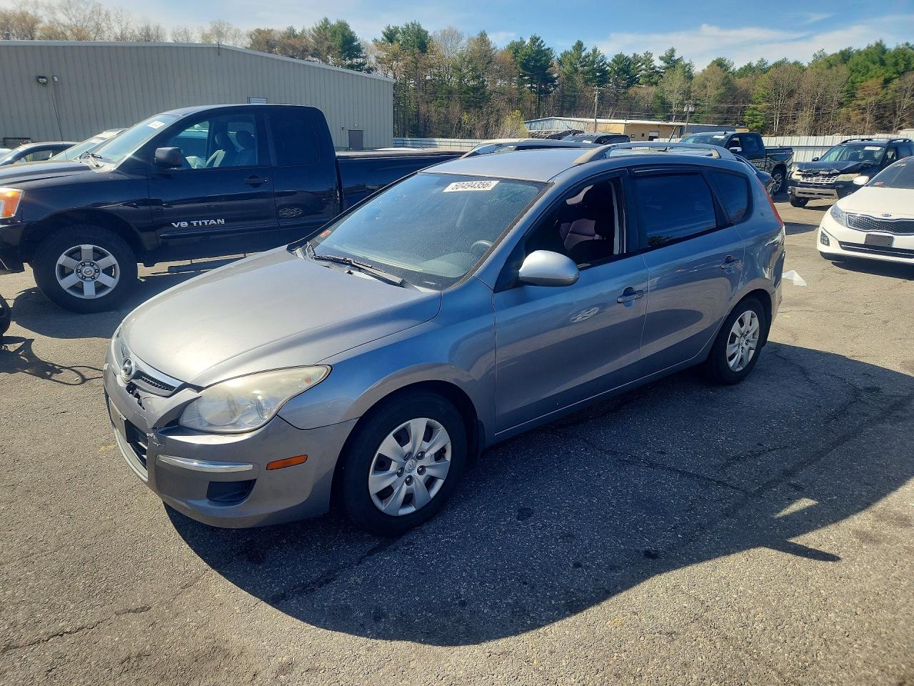Salvage Hyundai ELANTRA Image