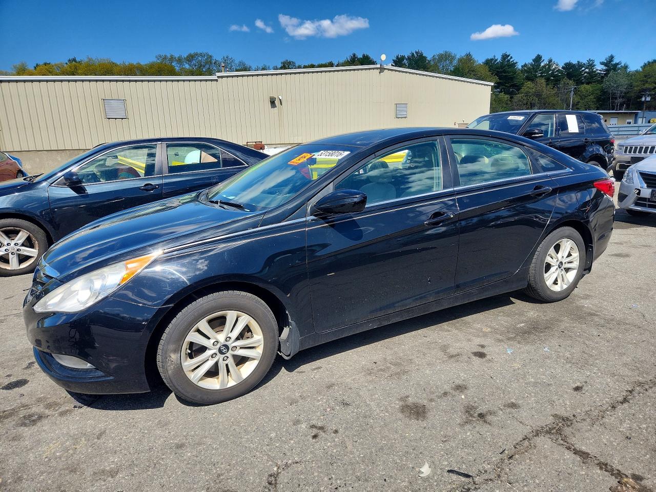 Salvage Hyundai SONATA Image