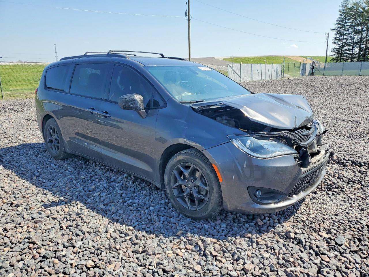 Chrysler Pacifica Touring L