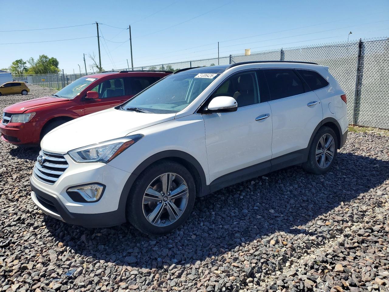 Salvage Hyundai SANTA FE Image