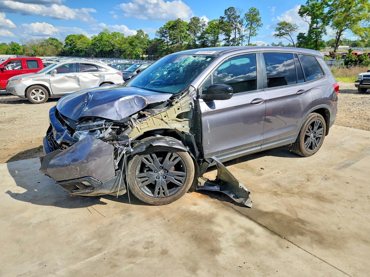Salvage Honda Passport Image