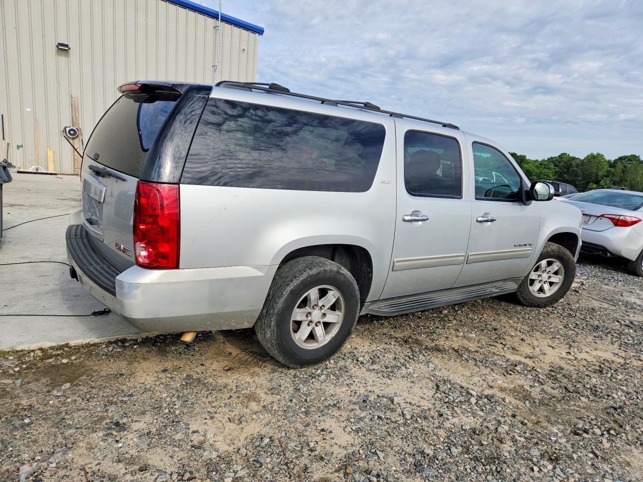 GMC Yukon C1500 Slt