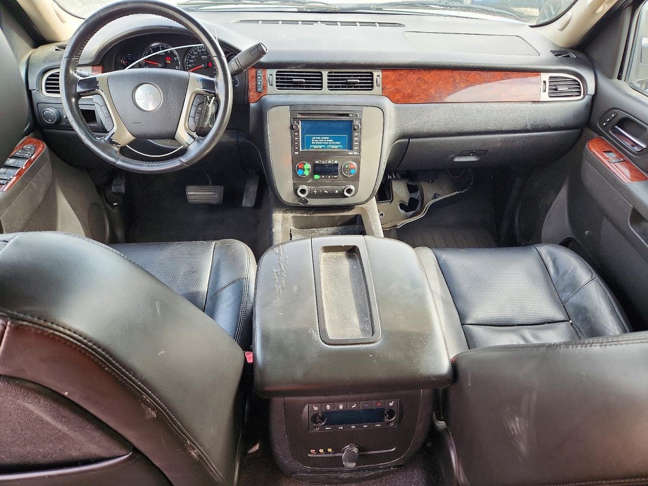 GMC Yukon C1500 Slt