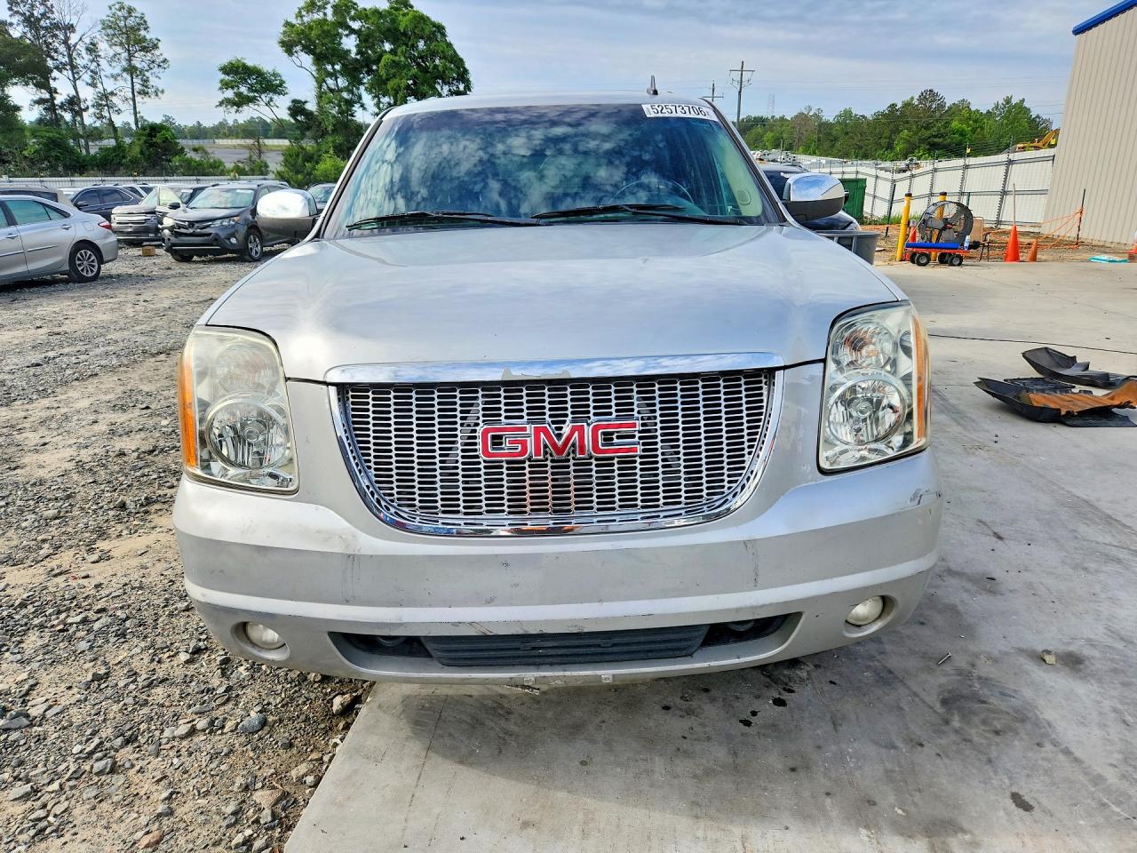 GMC Yukon C1500 Slt