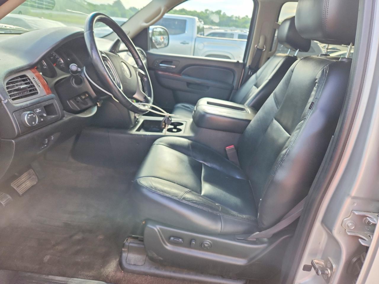 GMC Yukon C1500 Slt