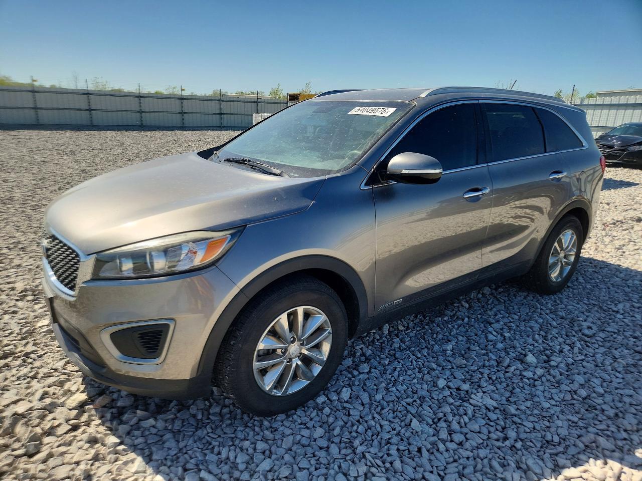 Salvage Kia Sorento Image