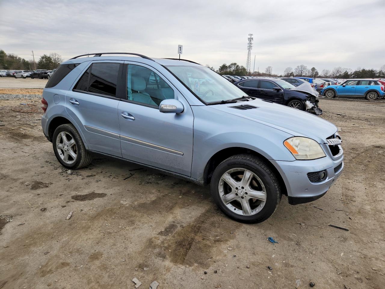 Mercedes-Benz M-Class 350