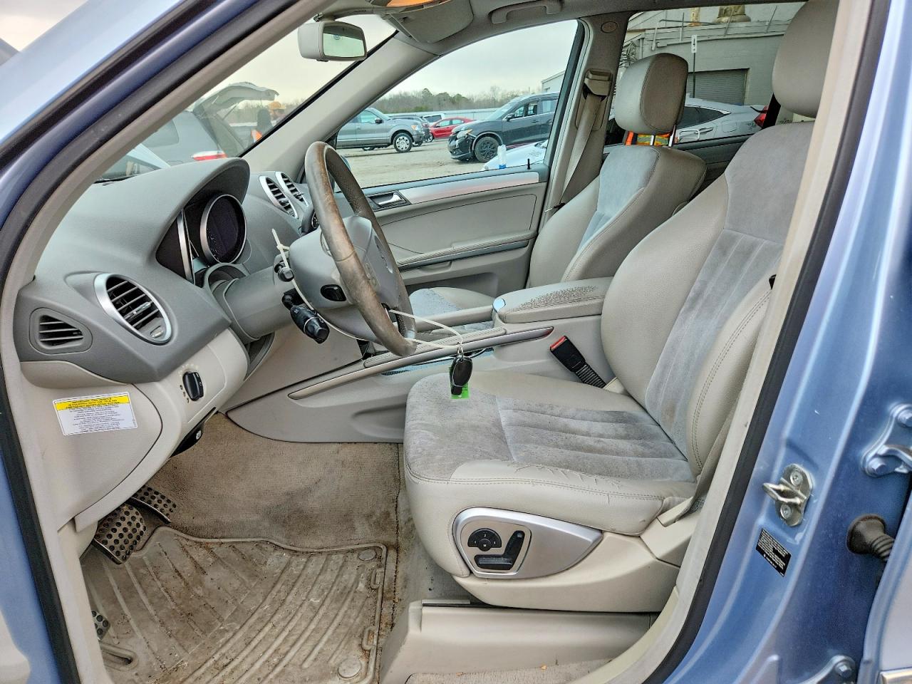 Mercedes-Benz M-Class 350